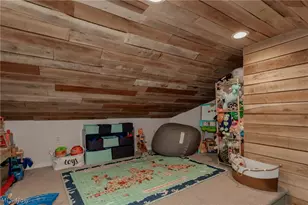 6280 Clearair Dr, Mentor, OH 44060 - Photo 37