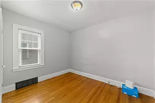 2029 Elbur Ave, Oakwood, OH 44107 - Photo 15