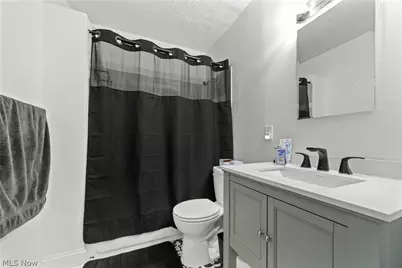 2029 Elbur Avenue, Oakwood, OH 44107 - Photo 17