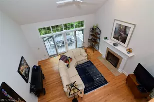8205 Knolls Way, Chagrin Falls, OH 44023 - Photo 23