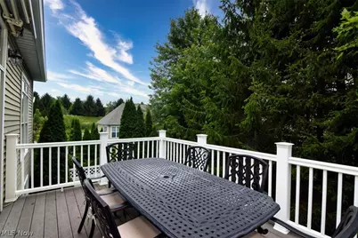 8205 Knolls Way, Chagrin Falls, OH 44023 - Photo 21