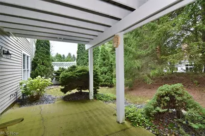 8205 Knolls Way, Chagrin Falls, OH 44023 - Photo 31
