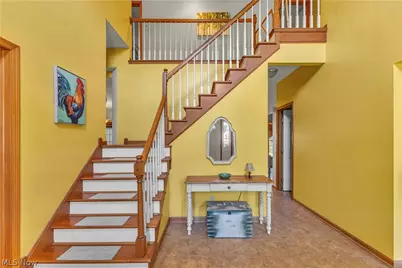 1127 Fireside Trail, Grandview Heights, OH 44147 - Photo 3