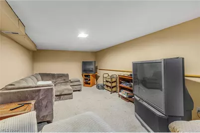 1127 Fireside Trail, Grandview Heights, OH 44147 - Photo 35