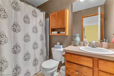 1127 Fireside Trail, Grandview Heights, OH 44147 - Photo 23