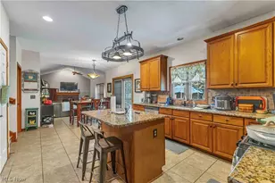 1127 Fireside Trail, Grandview Heights, OH 44147 - Photo 9