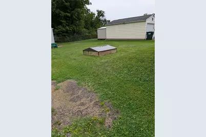 224 Pennsylvania Avenue, Louisville, OH 44641 - Photo 5