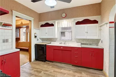 16317 Clifton Boulevard, Oakwood, OH 44107 - Photo 5