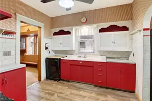 16317 Clifton Blvd, Oakwood, OH 44107 - Photo 5