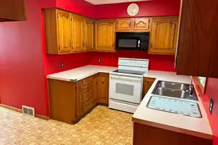 8311 S Elyria Rd, Shreve, OH 44676 - Photo 3