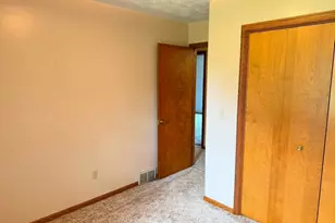 8311 S Elyria Rd, Shreve, OH 44676 - Photo 23
