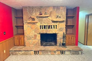 8311 S Elyria Rd, Shreve, OH 44676 - Photo 11