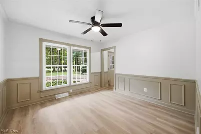 5683 Chestnut Ridge Road, Hubbard, OH 44425 - Photo 5
