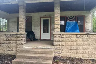 284 W Main St, Andover, OH 44003 - Photo 5