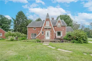 1410 Schneider St NE, Canton, OH 44721 - Photo 1