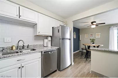 10301 Lake Avenue #521, Loveland, OH 44102 - Photo 7