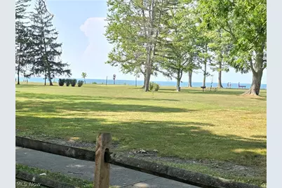 4927 Lake Road, Geneva on the Lake, OH 44041 - Photo 7
