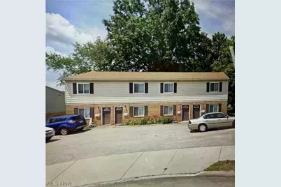 240 Lilac Circle, Barberton, OH 44203 - Photo 1