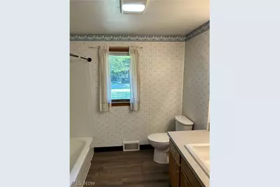 4384 Parkdale Avenue NW, Canton, OH 44718 - Photo 11