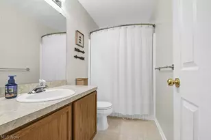 4202 Western Reserve Dr, Brunswick, OH 44212 - Photo 29