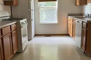523 Broadway Ave, Youngstown, OH 44510 - Photo 11