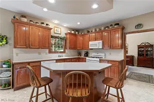 2650 Missenden St NW, North Canton, OH 44720 - Photo 5