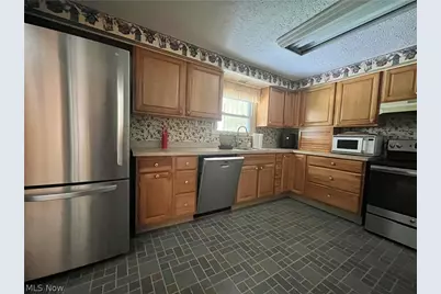 5921 Pine Street, Andover, OH 44003 - Photo 3