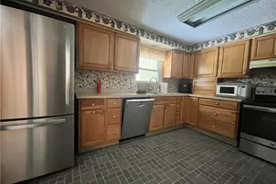 5921 Pine St, Andover, OH 44003 - Photo 3