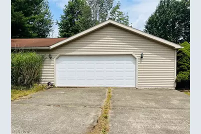 5921 Pine Street, Andover, OH 44003 - Photo 39