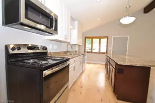 7101 Ivy Ct, Mentor, OH 44060 - Photo 3