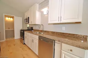 7101 Ivy Ct, Mentor, OH 44060 - Photo 9