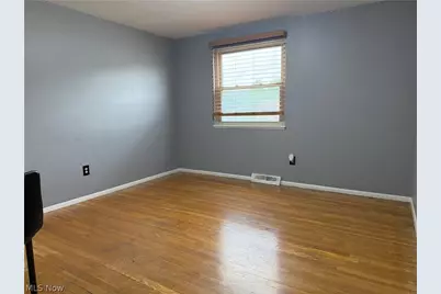 24881 Ridgeline Drive, Huber Heights, OH 44146 - Photo 13