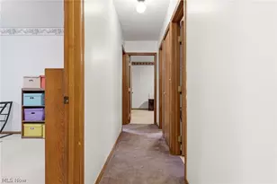 5066 Creekside Blvd, Brunswick Hills, OH 44212 - Photo 19