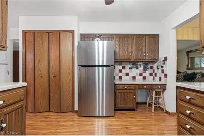 5066 Creekside Boulevard, Brunswick Hills, OH 44212 - Photo 11