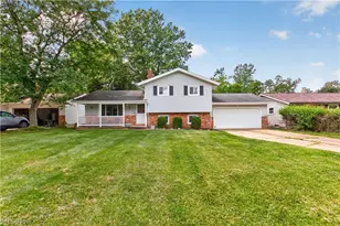 1124 Blueberry Hill Dr, Brunswick, OH 44212 - Photo 3