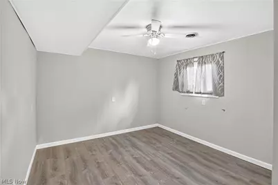 1124 Blueberry Hill Drive, Brunswick, OH 44212 - Photo 29