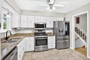 1124 Blueberry Hill Dr, Brunswick, OH 44212 - Photo 5