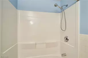29581 Robert St, Wickliffe, OH 44092 - Photo 11
