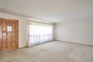 29581 Robert St, Wickliffe, OH 44092 - Photo 7