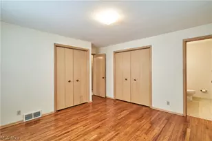 29581 Robert St, Wickliffe, OH 44092 - Photo 13