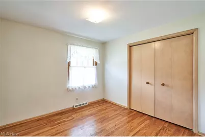 29581 Robert Street, Wickliffe, OH 44092 - Photo 17