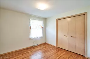 29581 Robert St, Wickliffe, OH 44092 - Photo 17