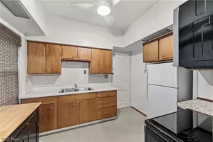 17476 Shaw Ave, Oakwood, OH 44107 - Photo 9