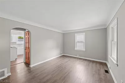 4403 W 57th Street, Loveland, OH 44144 - Photo 7