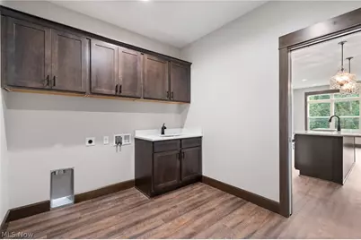 1117 Queen Anne Drive NW, Massillon, OH 44647 - Photo 27