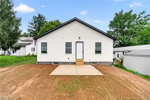 38 Euclid St, Marshallville, OH 44645 - Photo 3