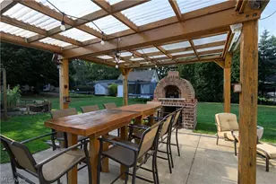 1283 Lipton Ave SW, North Canton, OH 44720 - Photo 5