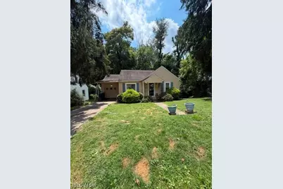 2090 Norwood Boulevard, Zanesville, OH 43701 - Photo 1