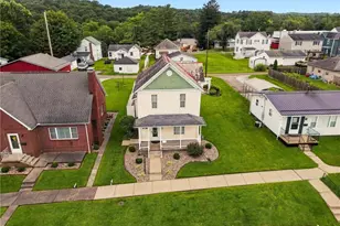838 Walnut St, Caldwell, OH 43724 - Photo 5
