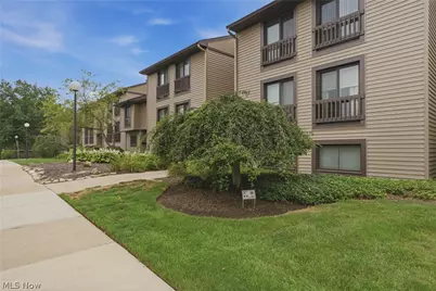 1105 Canyon View Road #502, Northfield, OH 44067 - Photo 3